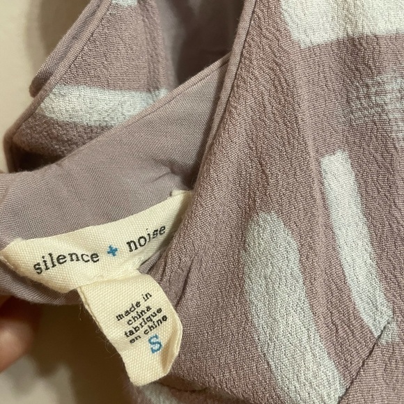 𝅺SILENCE + Noise Open Back Mini Dress - Picture 4 of 13